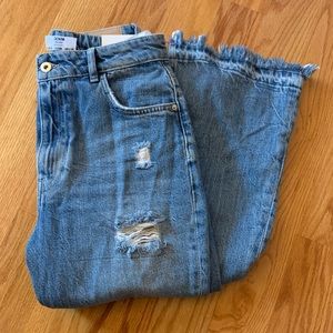 Never-worn High waisted flat leg ripped jeans